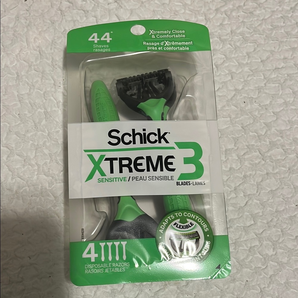 NWT Schick Xtreme 3 Disposable Razors